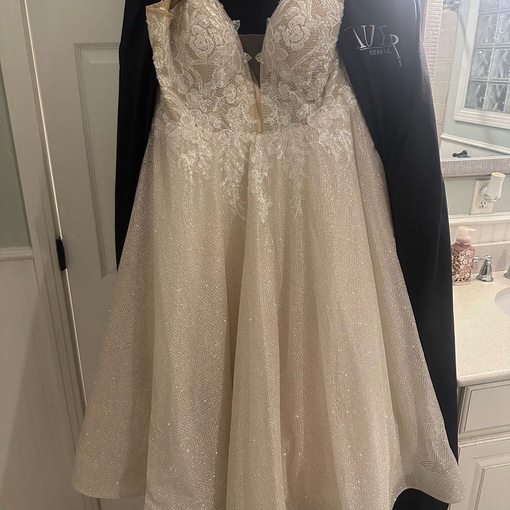 Aria Gold Cream Tan A-line Plunge Sleeveless Formal Dress.